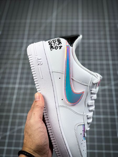 Nike Air Force 1 React 2020新款 空軍一號鐳射情侶款休閒板鞋 帶半碼