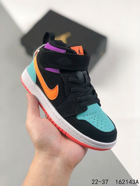 Air Jordan 1 Mid 2023全新童鞋高幫潮流文化籃球板鞋