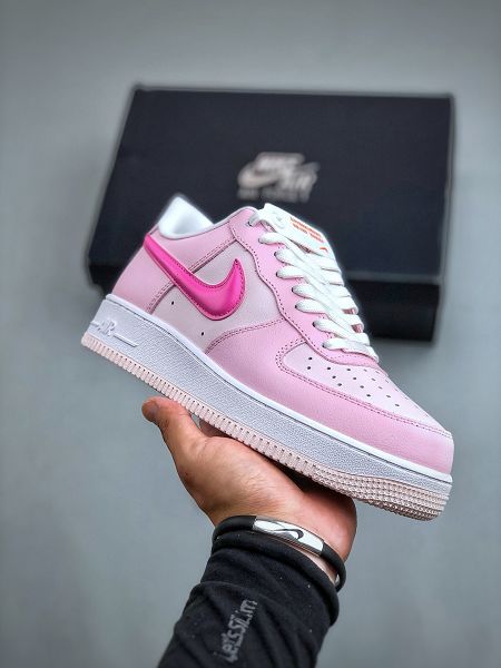 Nike Air Force 1 Low 07 2024新款白粉色女鞋板鞋