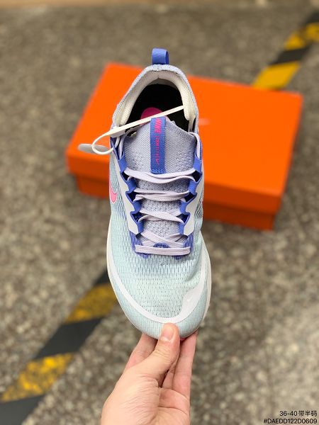 Nike Zoom Fly 4 2022新款 輕盈耐穿泡綿女款慢跑鞋