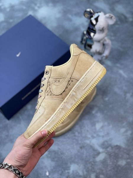 Nike Air Force 1 2024全新男女款棕色低幫休閒板鞋