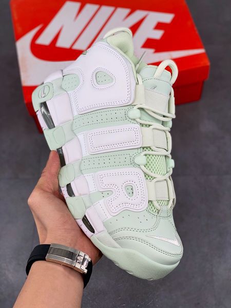 nike uptempo 96 qs